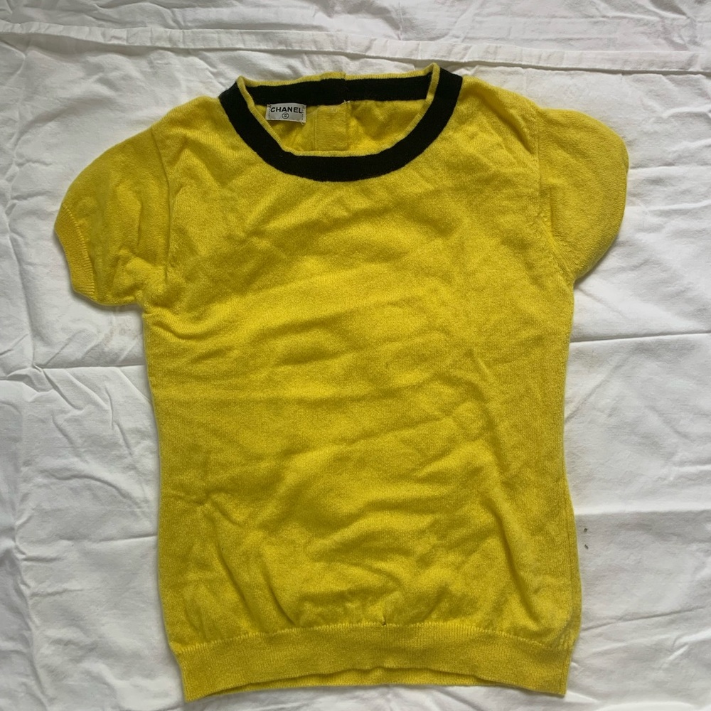 Chanel Vintage 1990’s sweater top in yellow